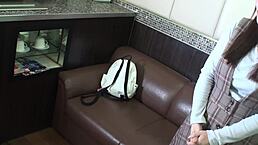 Former Major Company Receptionist 26 Years Old Squirting And Fucking Video!