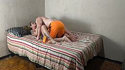 madrasta safada gives wet pussy to enteado bareback