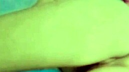 Oh man, this linda flaca with her rosadita vagina is screaming for verga like crazy! 😏