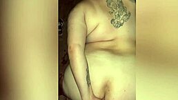 Slow anal session because she feels the pain