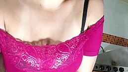 I fantasize as tia puta latina colombiana masturbates her big pussy in leggings for hijastro