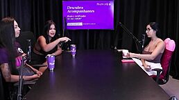 Morena Safada Shows Off Peitos And Buceta