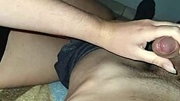 não aguentei só olhar pra essa rola tive que bater uma pra ele?