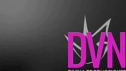 That rock chick got double penetration right after leaving the bar with those guys last night