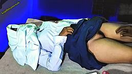 Wow, guru introduces Indonesian student to new vibrator for squirting orgasm! 😲