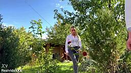 last summer i got hot milf blowjob and gave her pretty facial in ponytail