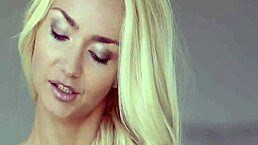 Legal age teen 18+ loves licking and pounding that cock hard 😈🔥