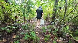 สาวไทยเดินเล่นโชว์หีริมทาง เสียงไทยชัด