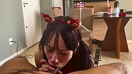 boquete de natal com amberzinha usando sex machine for christmas roleplay fun.