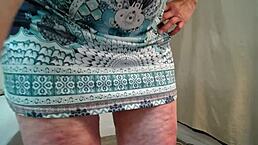 绿镂空裤里抠毛逼超兴奋到高潮