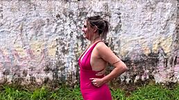 he fucked her hard on the paulista streets making her pussy all scraped up in public