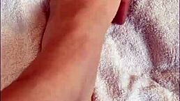 Latina amateur TALKS to followers and SHOWS barefoot feet