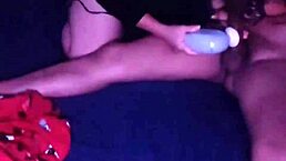 le doy un relajante masaje mientras me masturbo y le doy unas ricas chupadas de verga... ohh