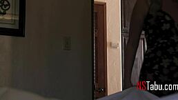 继母榨军小子精液帮他专注