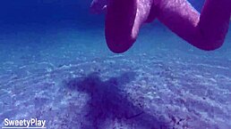 i enjoy creampie whore swimming underwater with huge bbw ass and wet pussy