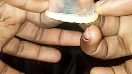 je prepare mon penis au glaçon pour me faire defoncer la chatte par un black