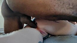 我和男友双插胖白妞多汁洞穴超爽