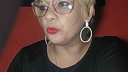 lesbian babe stops taxi driver with sensitive comments