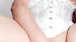 latina colombian stepmom's huge cameltoe leggings pussy masturbation for stepson