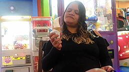 Paty Bumbum bangs El Toro bareback in shopping bathroom! 🍑🔥