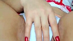 Colombian Webcam Slut Fingers Dripping Clit to Squirting Orgasm