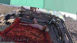 misscreamy flashes wet pussy on beach for voyeurs