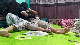 Bangla Bride's First Night Cowgirl Ride Ends In Creampie