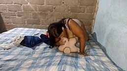 i jerk off dreaming of stepbro's curvy colombian girlfriend... so thick!