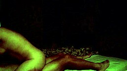 嘿，看这对饥渴夫妻酒店偷拍猛干？