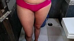 Romantic Hardcore Fuck with Elder Stepsis in Bathroom Cumshot!