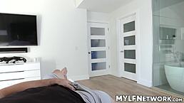 纹身熟女溜冰后大屁股恢复操变中出女上？