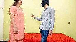 印度大屁股bhabhi后入猛操印地呻吟