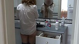 uhh my wifes bathroom moments pissing bathing touching her big hairy pussy