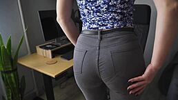 Milf Teases Huge Ass in Tight Jeans and Panties Line!